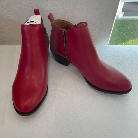 NEW Lucky Brand Womens Size 9M Basel Red Leather Ankle Boots - Picture 1 of 10